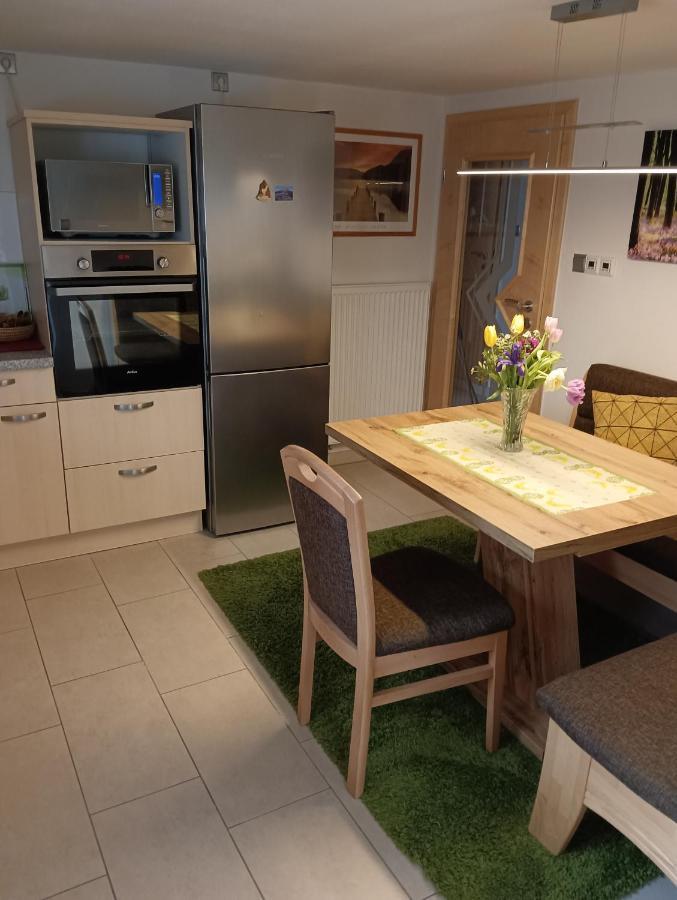 Deinbeck Apartment *